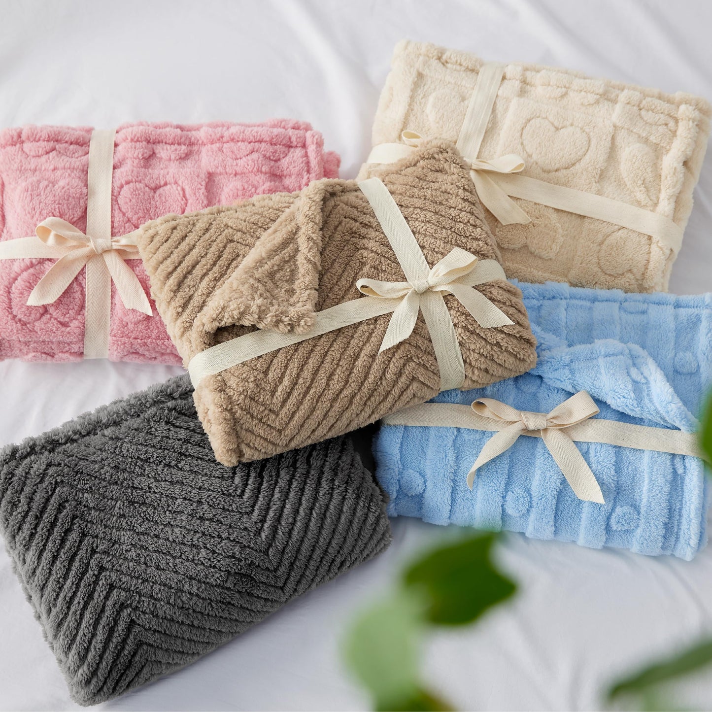 Bedsure Dog Blankets for Large Dogs Washable - Fluffy Fuzzy Cat Puppy Blanket with Premium 300GSM Coral Fleece Soft for Pet Kitten Doggy, White, 40x50IN