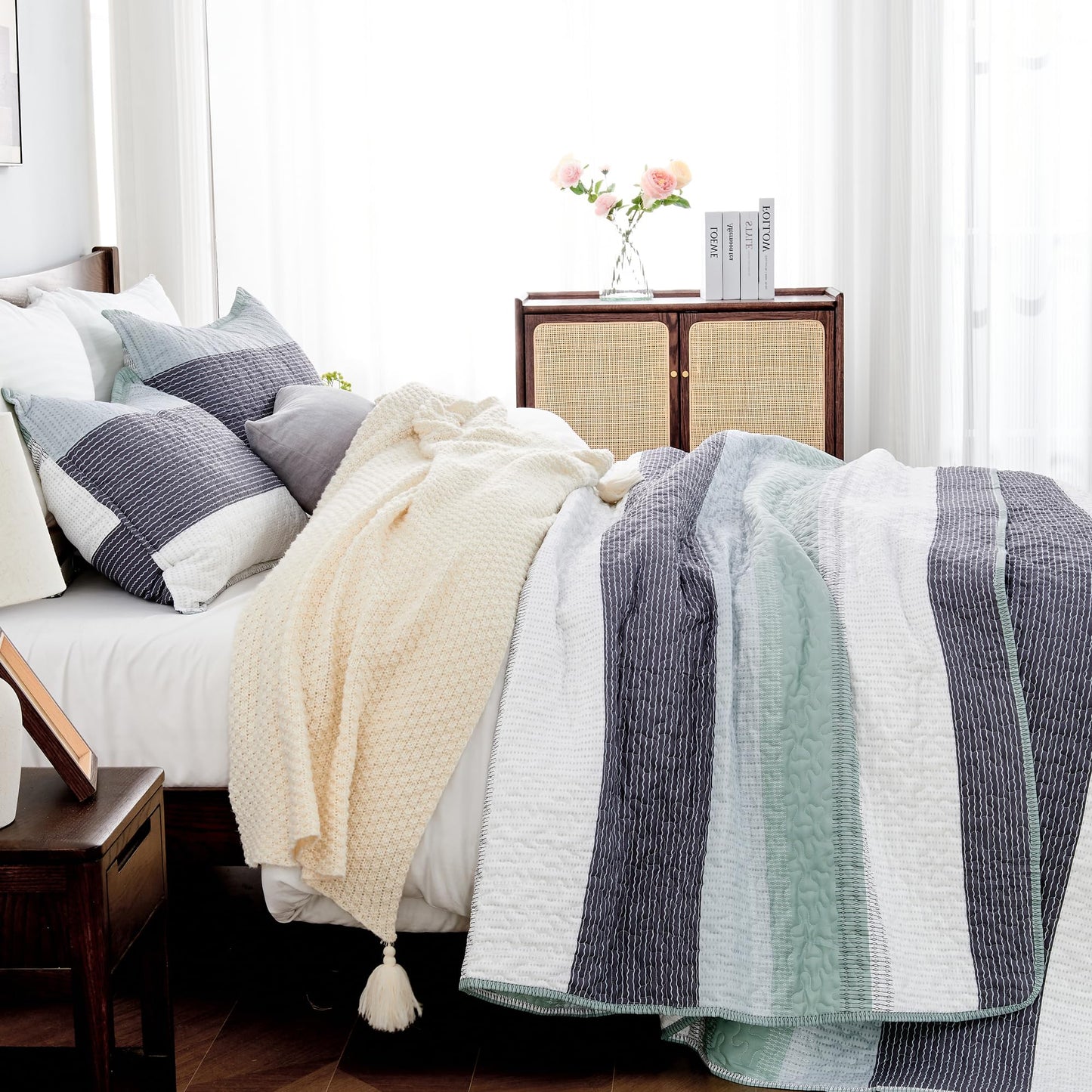 Andency Stripe Quilt Set Cal King(104x112 Inch), 3 Pieces (1 Striped Quilt and 2 Pillowcases) Patchwork Bedspread Coverlet Set, Lightweight Soft Quilted Bedding Set
