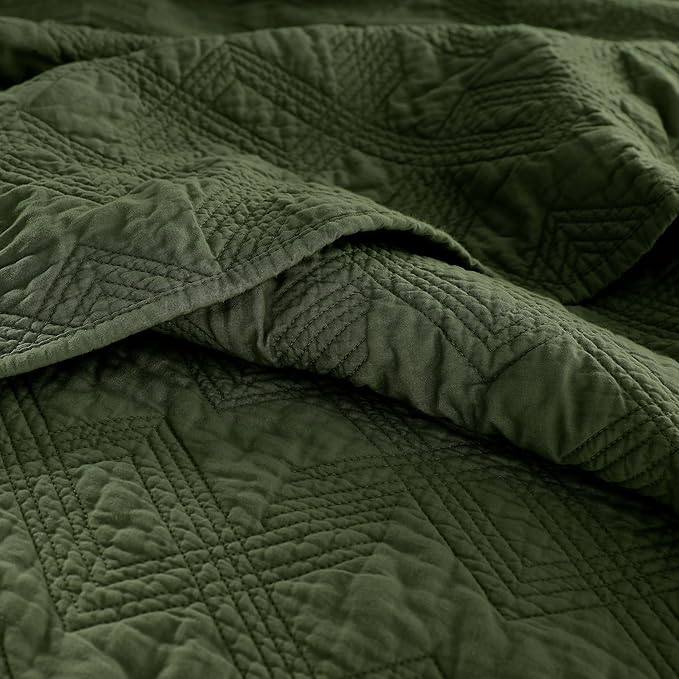 WDCOZY 100% Cotton King Size Quilt Set - Olive Green Pre-Washed Soft Lightweight Modern Bedspread, Farmhouse Country Rustic Coverlet, Textured Like Linen, Shabby Chic Gauze Bedding, 3 Pieces
